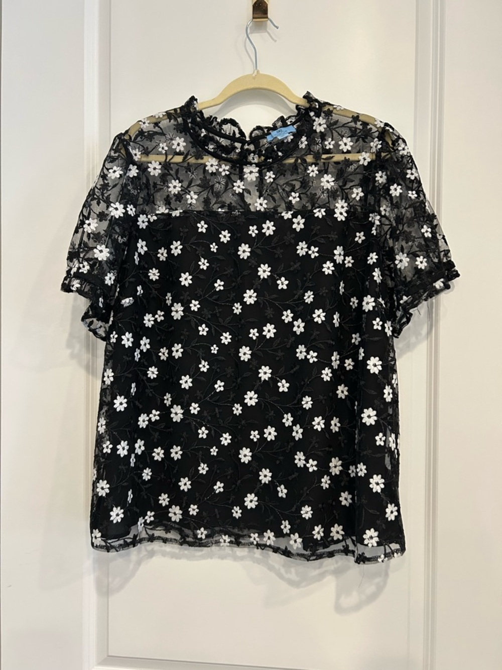 CeCe Black Sheer Mesh Floral Embroidered Short Sleeve Top